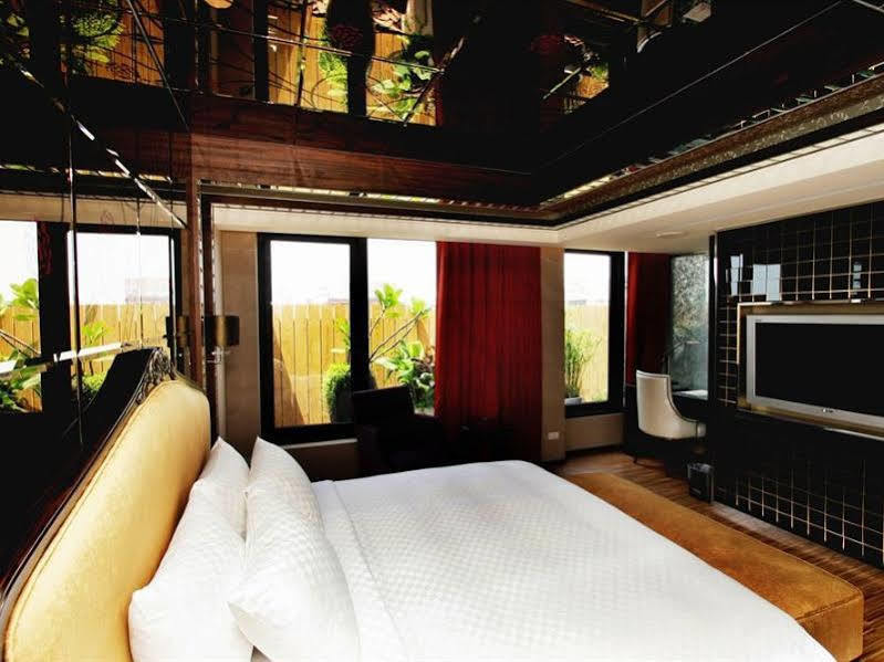 Royal Group Hotel Chun Shan Branch Kaohsiung Exterior photo